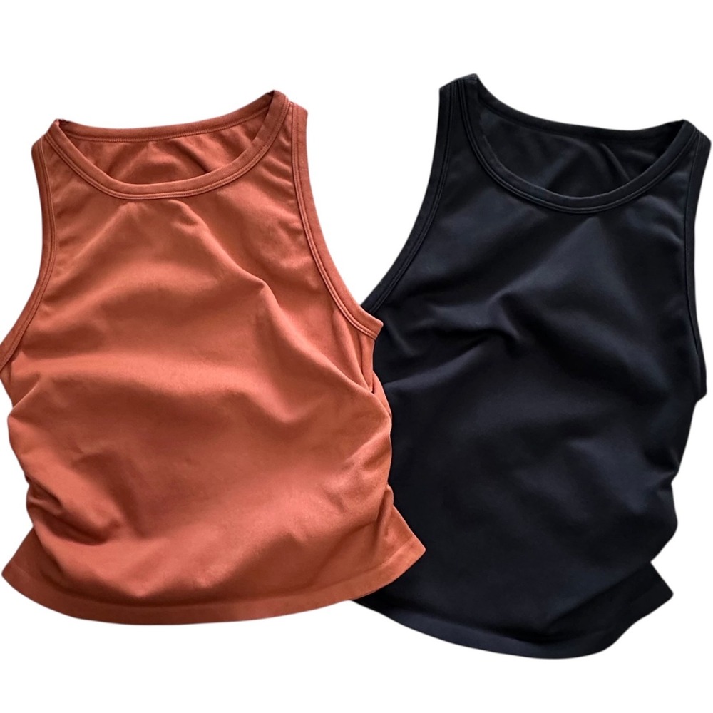 OQQ Bundle Tank Tops Women Medium Rust Black NWOT Seamless Micro-Ribbed Active